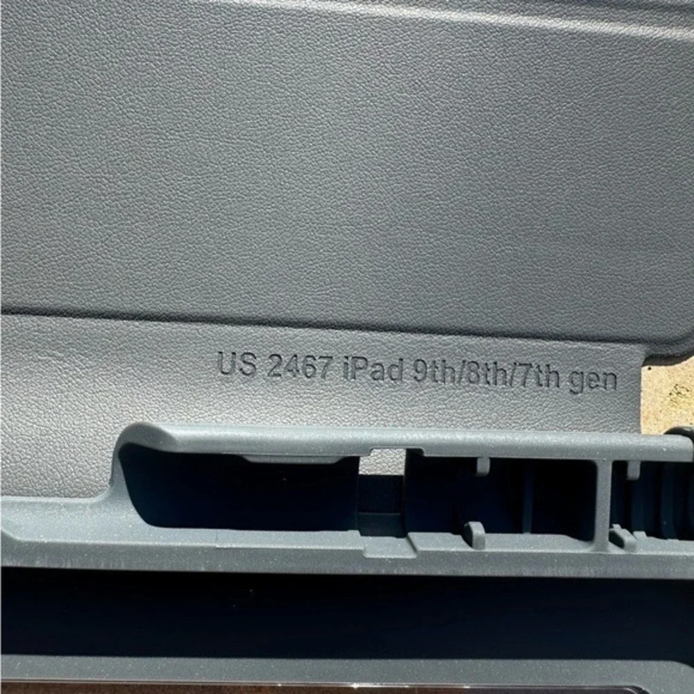 STM Dux Plus Duo 10.2